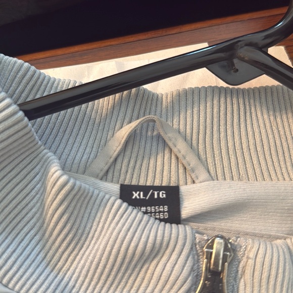 Vintage Oakley Silver Jacket - Picture 3 of 8